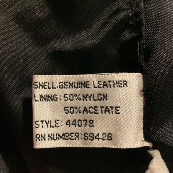 Vintage Wilson’s Black Leather Coat Size Large - Picture 14 of 15